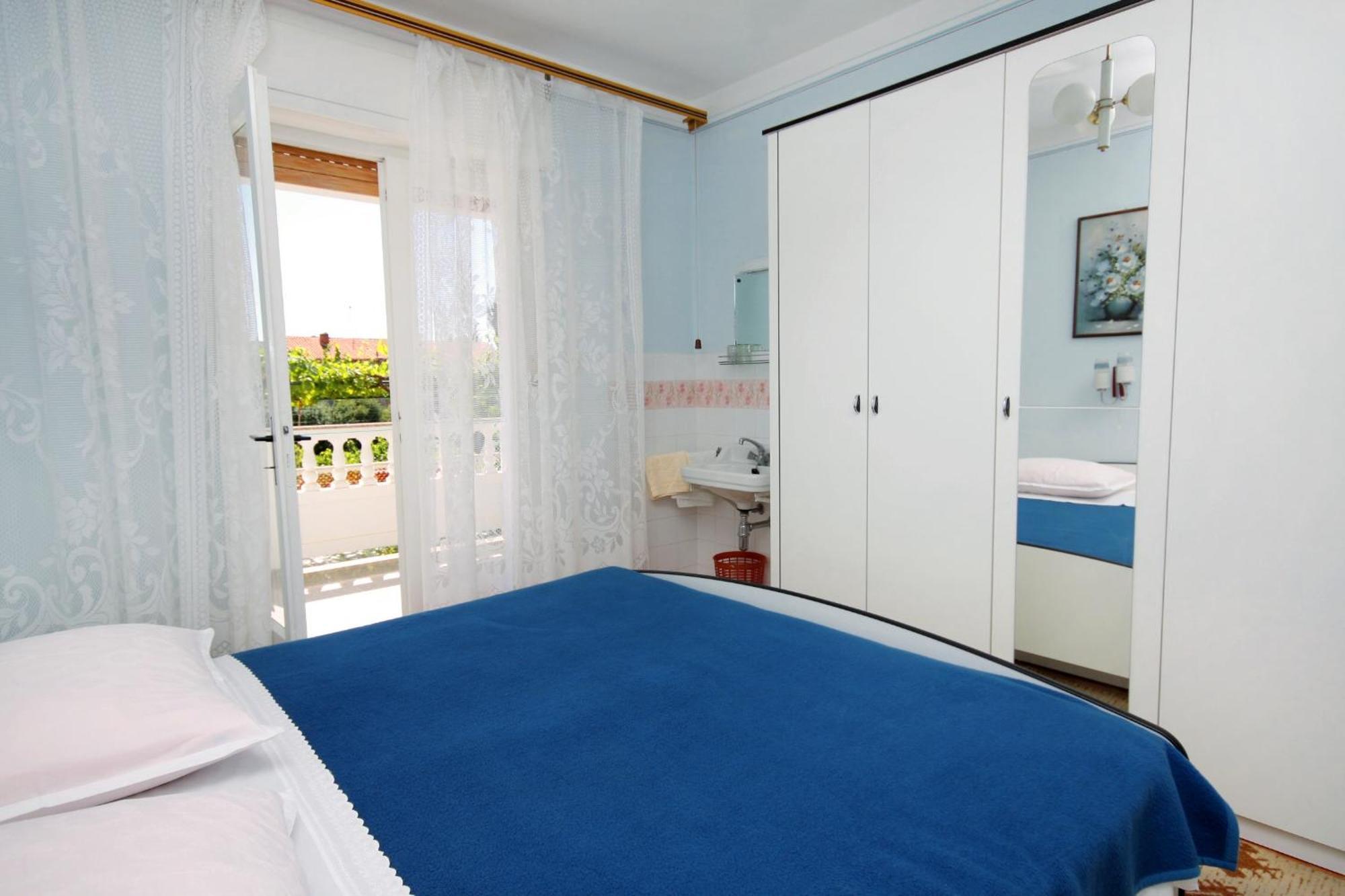 Apartments And Rooms With Parking Space Palit, Rab - 5061 Zimmer foto
